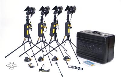 Dedolight Master 4 x 24 V / 150 W (DLHM4-300E) tungsten kit, 
(230 V AC, European cable)